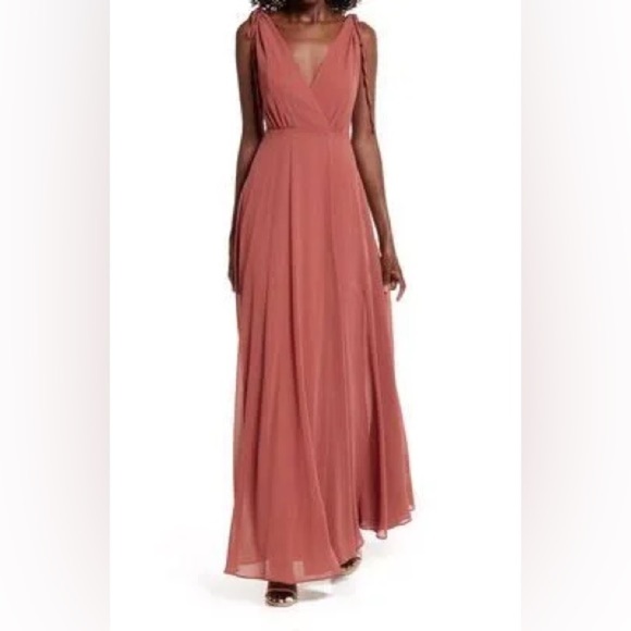 Lulu’s NEW Rusty Rose Flowy Chiffon Gown Surplice V Neck Sleeveless Faerie  Med - Picture 1 of 13